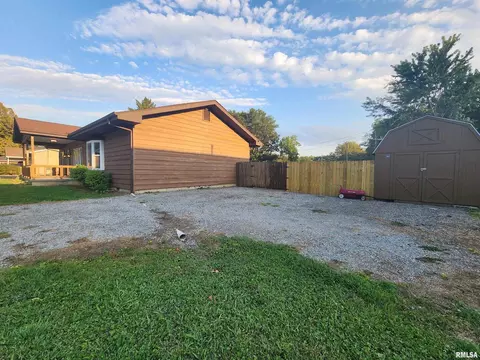 220 W Pulley St, Hurst, IL 62949 photo 39