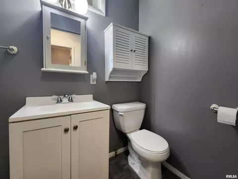 220 W Pulley St, Hurst, IL 62949 photo 21