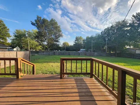 220 W Pulley St, Hurst, IL 62949 photo 32