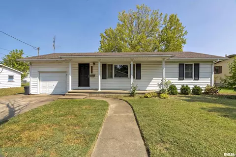1007 N Johnson St, Marion, IL 62959