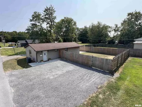 1503 E Parham St, Marion, IL 62959 photo 3