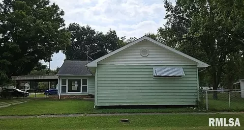 150 Mckinley St, Tamms, IL 62988
