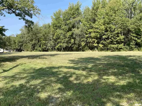 1900-1904 Pickett Ln, Marion, IL 62959