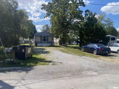15001 Peach Tree, Carterville, IL 62918