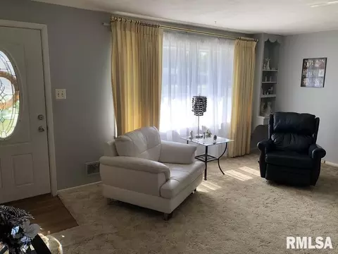 44 Cherry Dr, Mount Vernon, IL 62864 photo 6