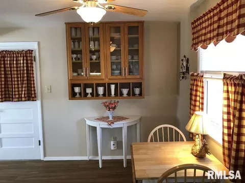 44 Cherry Dr, Mount Vernon, IL 62864 photo 10