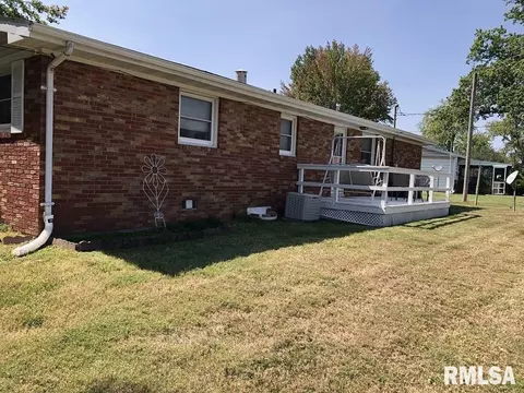 44 Cherry Dr, Mount Vernon, IL 62864 photo 3