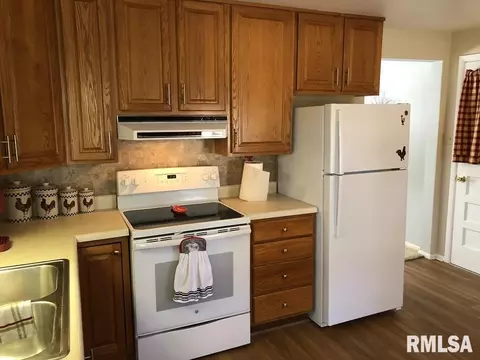 44 Cherry Dr, Mount Vernon, IL 62864 photo 9
