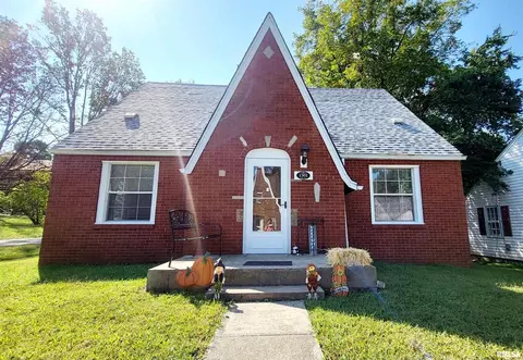 1501 Viola Ave, Mount Vernon, IL 62864