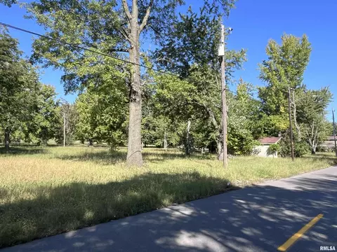 000 28th St, Mount Vernon, IL 62864
