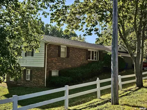 2222 Pine St, Eldorado, IL 62930 photo 3