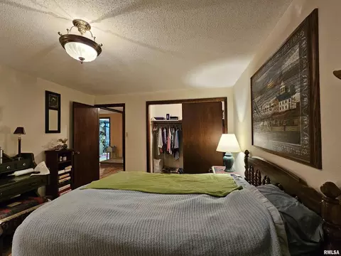 2222 Pine St, Eldorado, IL 62930 photo 29
