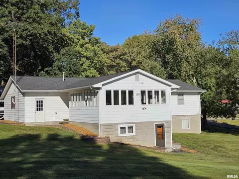 2222 Pine St, Eldorado, IL 62930 photo 6