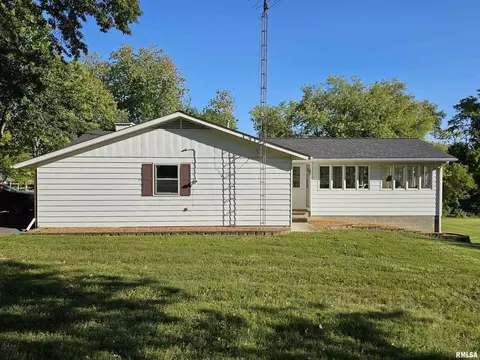 2222 Pine St, Eldorado, IL 62930 photo 7