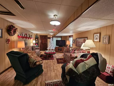 2222 Pine St, Eldorado, IL 62930 photo 30
