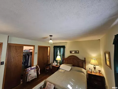 2222 Pine St, Eldorado, IL 62930 photo 15