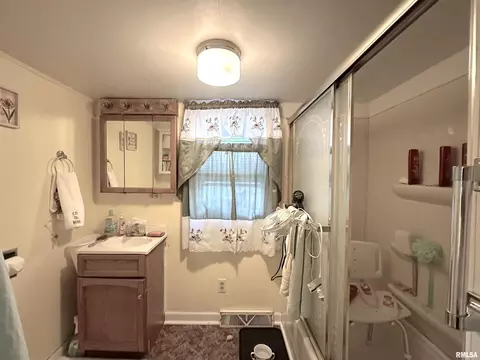 112 Oak St, Cobden, IL 62920 photo 12