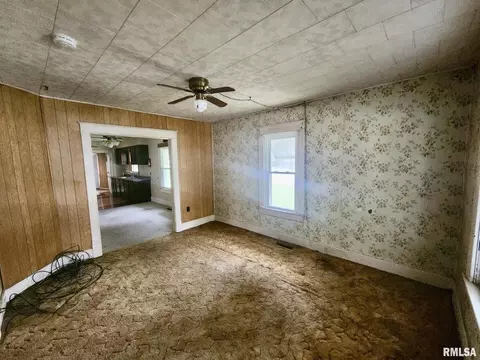 600 E Bennett St, Salem, IL 62881 photo 10