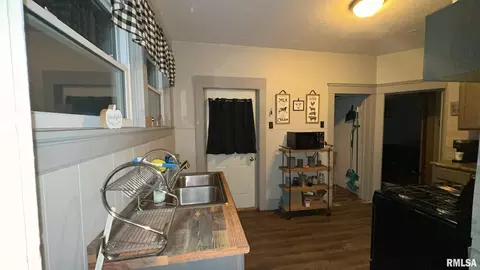 605 S 14th St, Herrin, IL 62948 photo 12