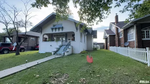605 S 14th St, Herrin, IL 62948 photo 3