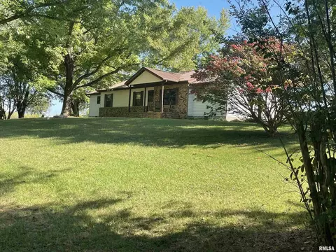 2540 N Old Hwy 51 Hwy, Cobden, IL 62920