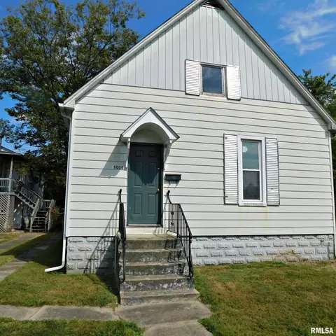 1008 E 3rd St, Centralia, IL 62801