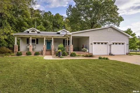 6972 Sesser Lake Rd, Sesser, IL 62884