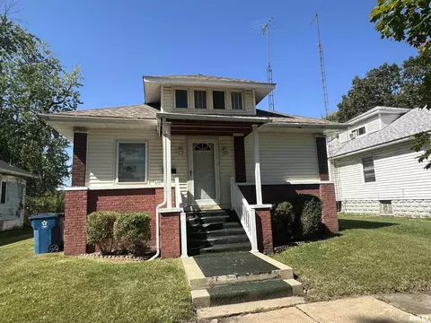 632 N Hickory, Centralia, IL 62801