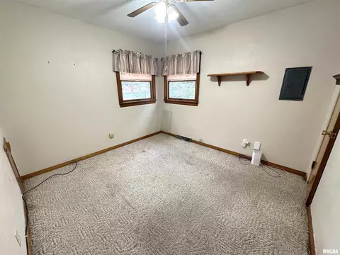 616 E 12th St, Centralia, IL 62801 photo 5