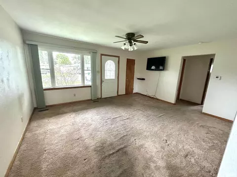 616 E 12th St, Centralia, IL 62801 photo 2