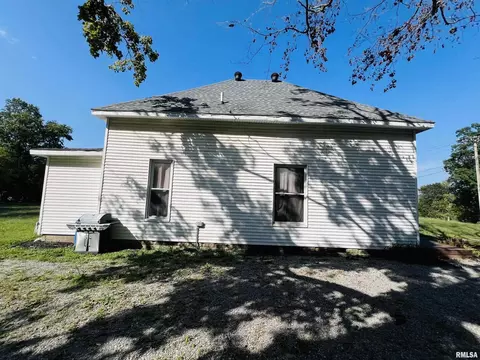671 2nd St, Omaha, IL 62871 photo 6