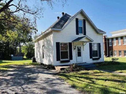 671 2nd St, Omaha, IL 62871 photo 3