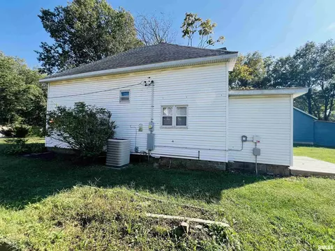 671 2nd St, Omaha, IL 62871 photo 7