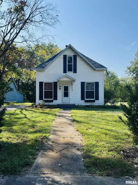 671 2nd St, Omaha, IL 62871 photo 2