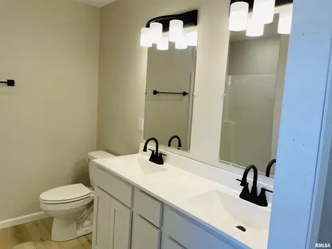301 Olivia Dr, Marion, IL 62959 photo 18