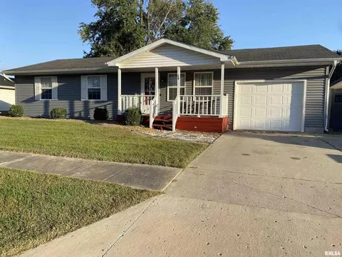 24 Edgebrook Ln, Centralia, IL 62801
