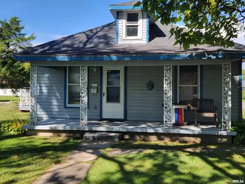 909 E 3rd St, Flora, IL 62839 photo 5