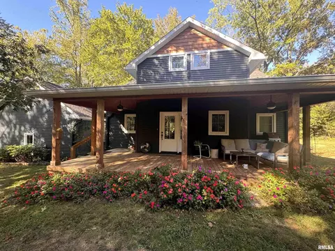 4025 Fawn Dr, Marion, IL 62959