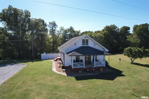 5038 Kommer Rd, Metropolis, IL 62960
