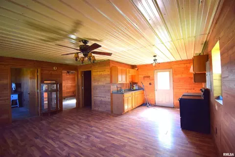 10929 E Davis Rd, Mount Vernon, IL 62864 photo 6