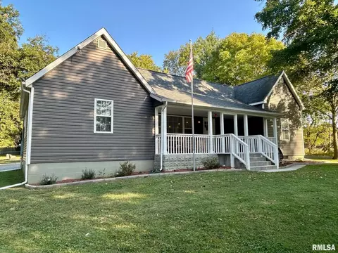 1020 W Stotlar St, Herrin, IL 62948