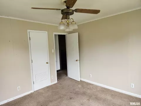 713 S 23rd St, Herrin, IL 62948 photo 17