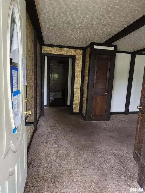 713 S 23rd St, Herrin, IL 62948 photo 9