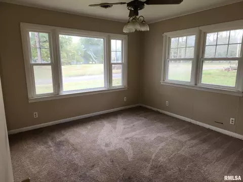 713 S 23rd St, Herrin, IL 62948 photo 10
