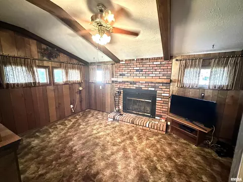 2 Charles Dr, Centralia, IL 62801 photo 8