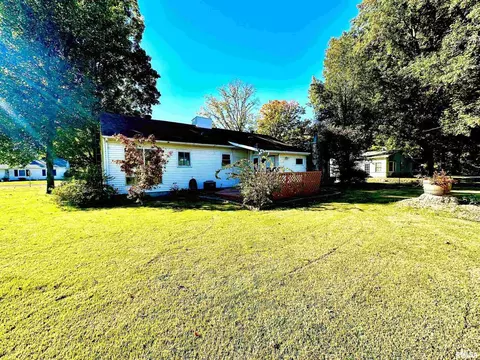 2 Charles Dr, Centralia, IL 62801 photo 2