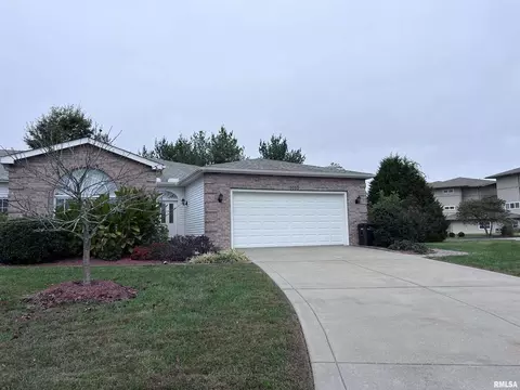1010 Villa Ct, Carbondale, IL 62901
