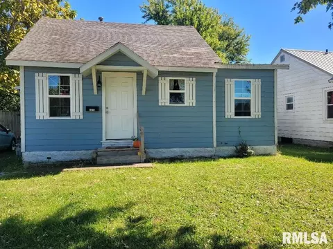 1010 S 26th St, Mount Vernon, IL 62864