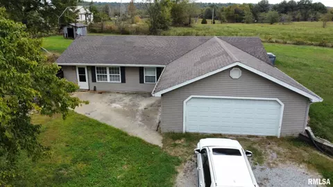 3417 Rice Hill Rd, Grantsburg, IL 62943