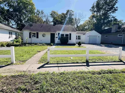 21 W Ogara St, Harrisburg, IL 62946